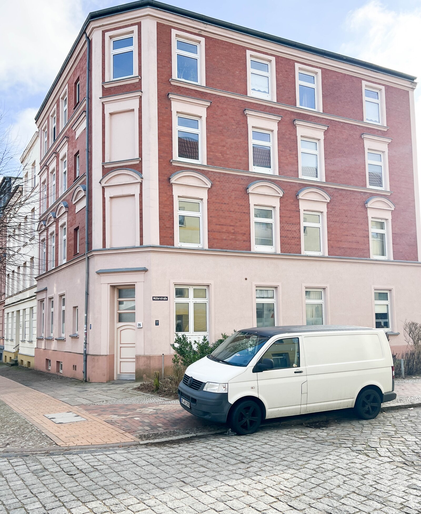 Provisionsfrei - Eigentumswohnung mit Balkon und Stellplatz in SN 