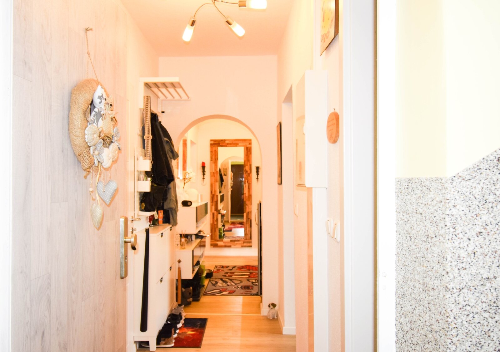 Provisionsfrei - 2 Wohnungen für einen Preis