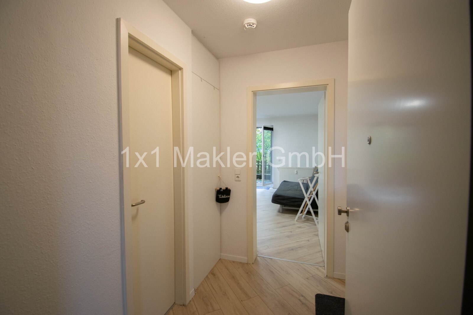 Gemütliche 1-Raum-Wohnung mit Terrasse in Schwerin