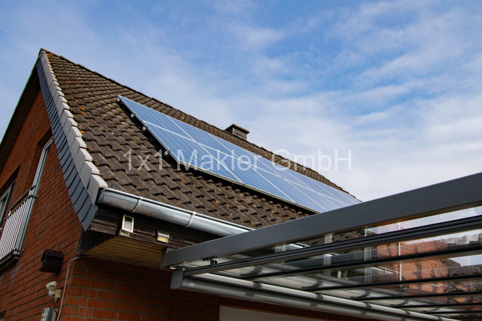 Einfamilienhaus in idyllischer Lage mit Tiefgarage