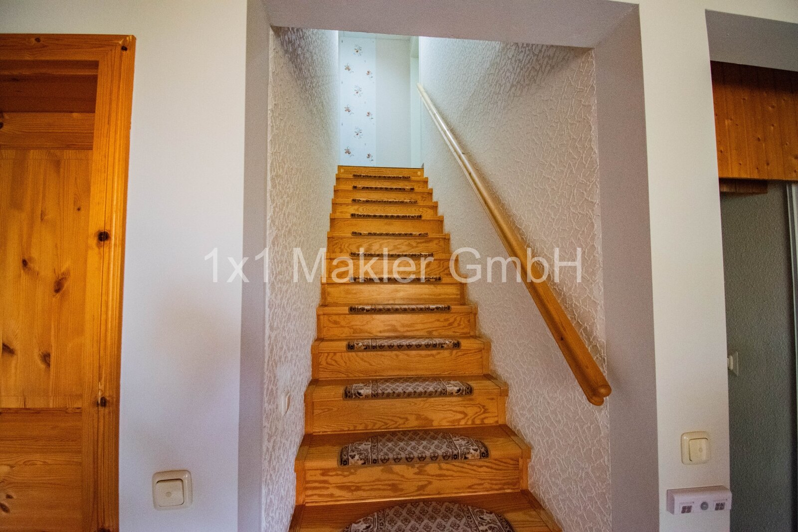 Einfamilienhaus in idyllischer Lage mit Tiefgarage