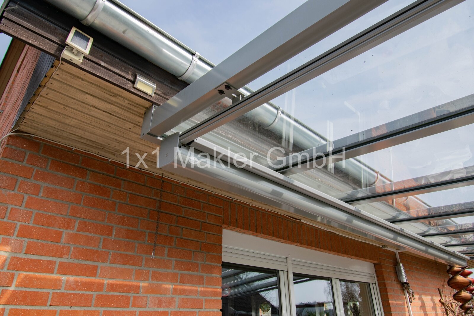 Einfamilienhaus in idyllischer Lage mit Tiefgarage