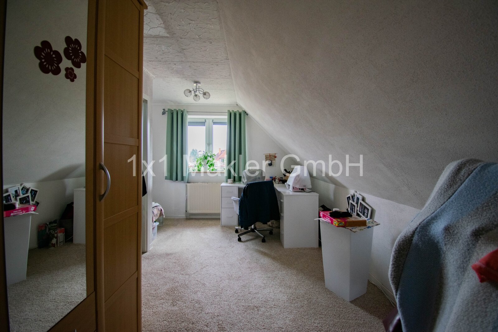 Einfamilienhaus in idyllischer Lage mit Tiefgarage