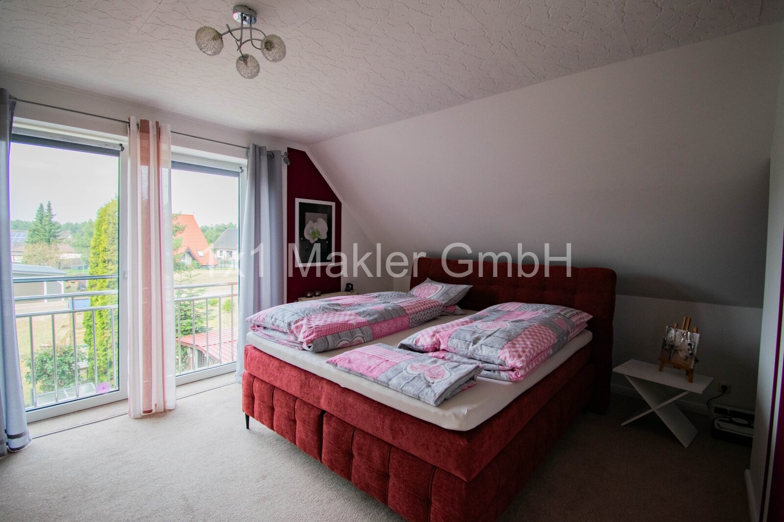 Einfamilienhaus in idyllischer Lage mit Tiefgarage