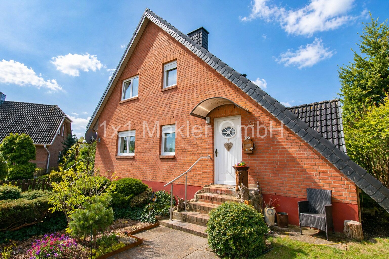 Schwerin: Einfamilienhaus in idyllischer Lage mit Tiefgarage 