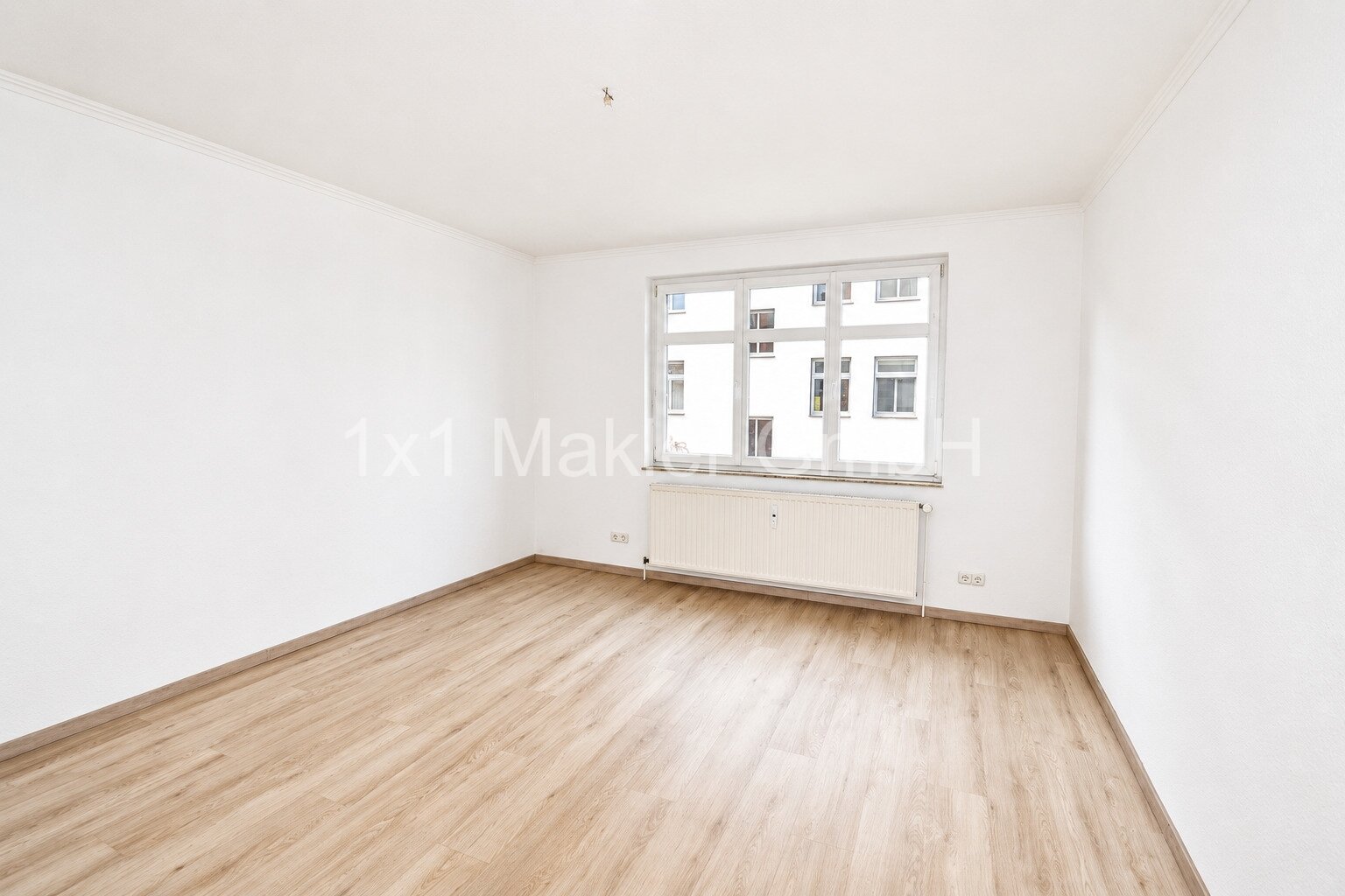 2 Raum Wohnung mit neuer Einbauküche