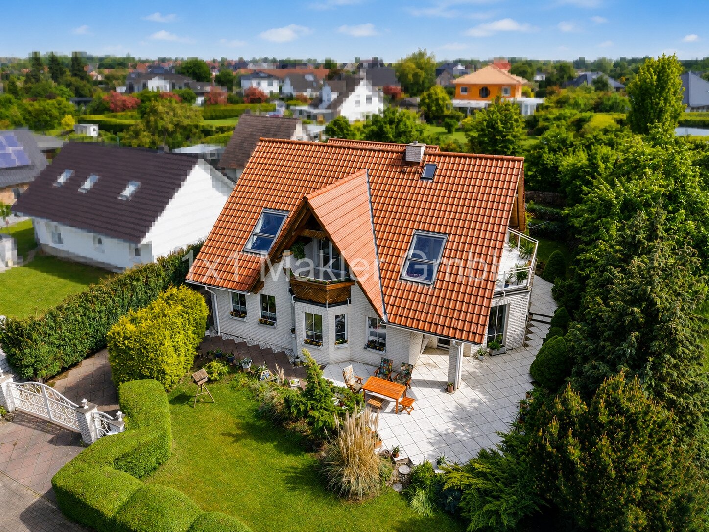 Architektonisches Einfamilienhaus in begehrter Lage mit Seeblick