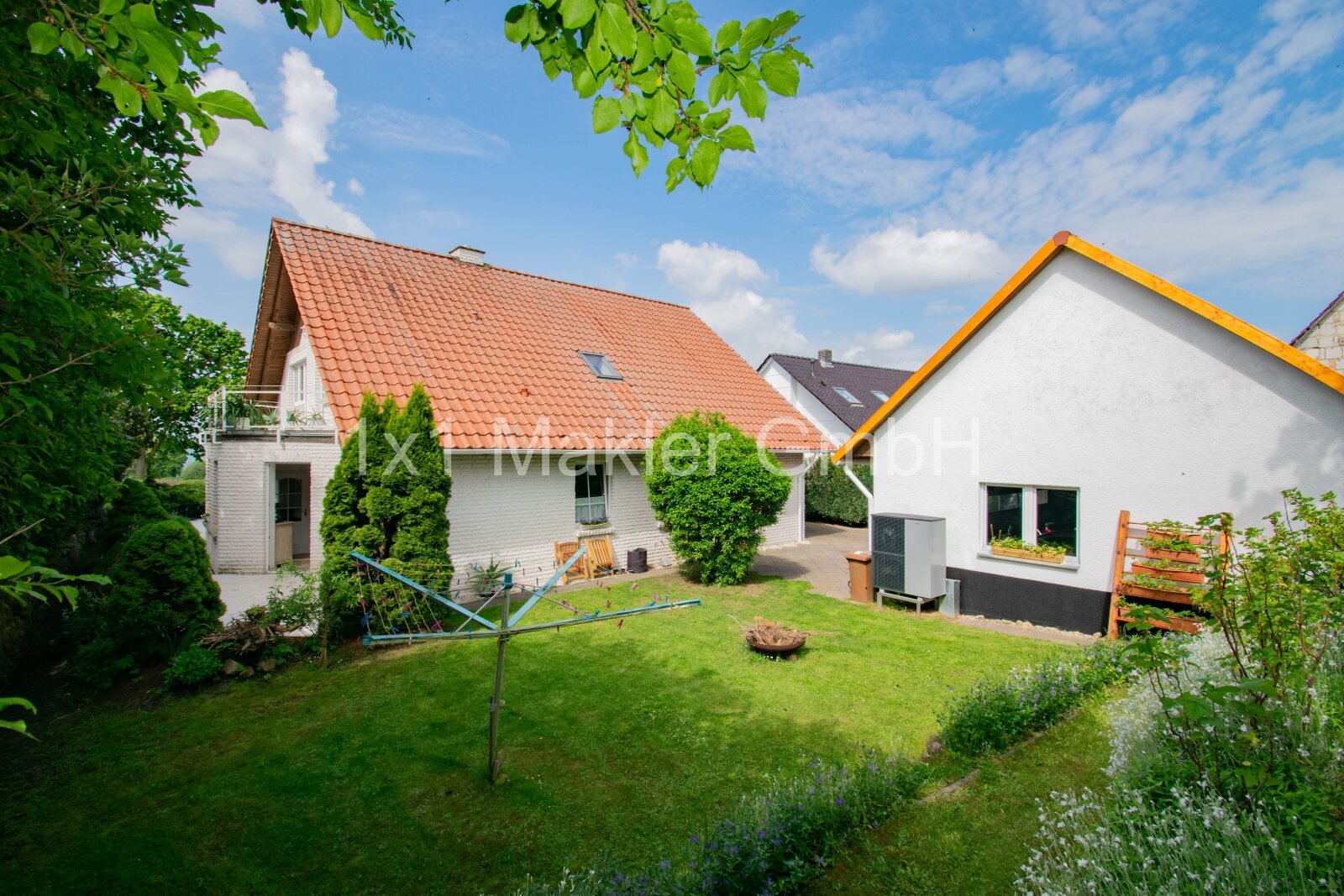 Architektonisches Einfamilienhaus in begehrter Lage mit Seeblick