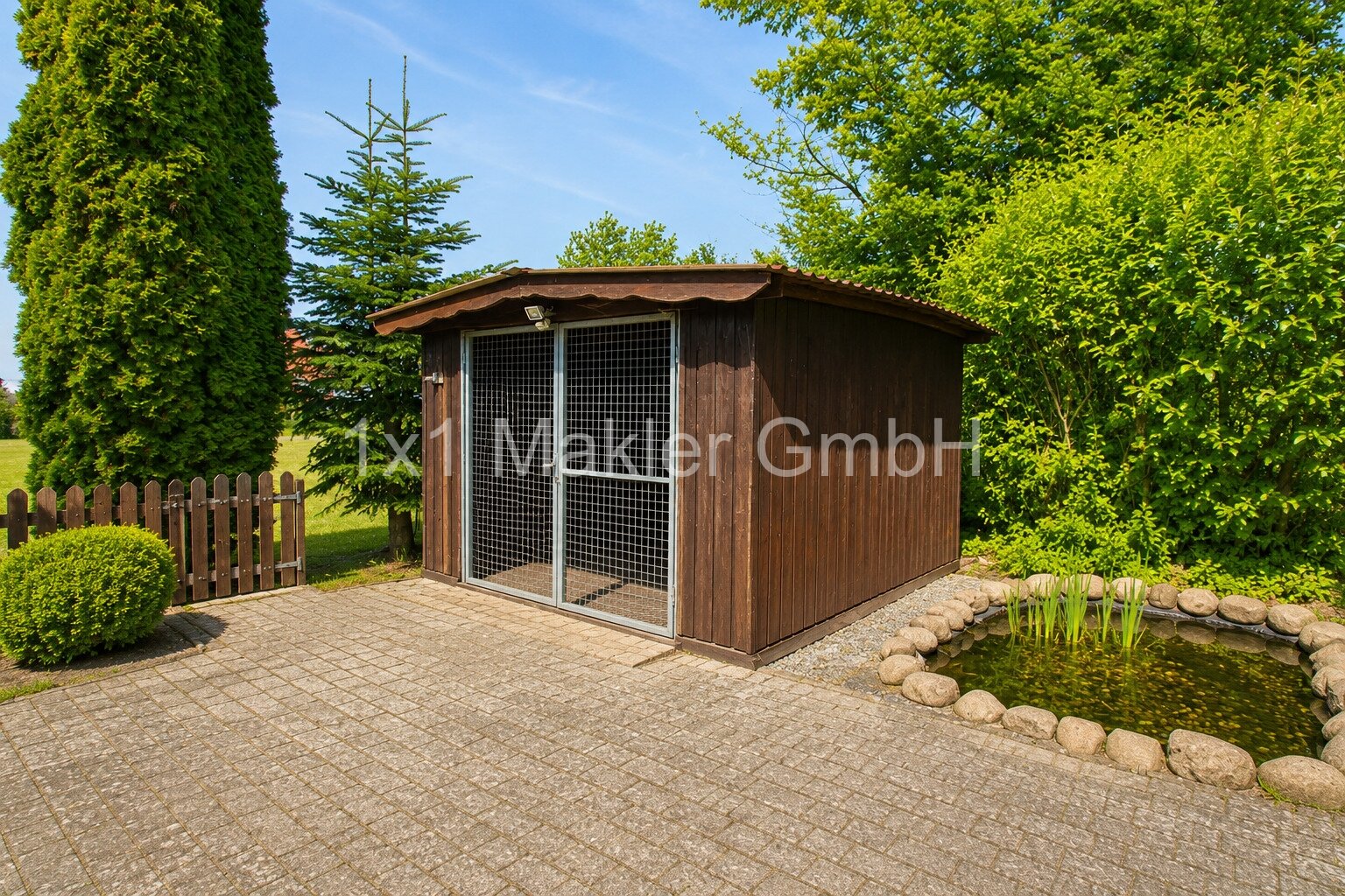 Einfamilienhaus in grüner Oase
