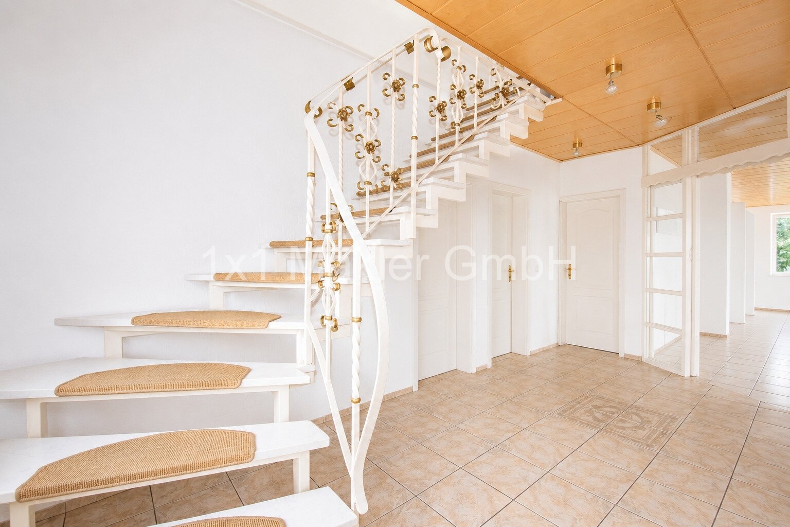 Einfamilienhaus in begehrter Lage mit Seeblick