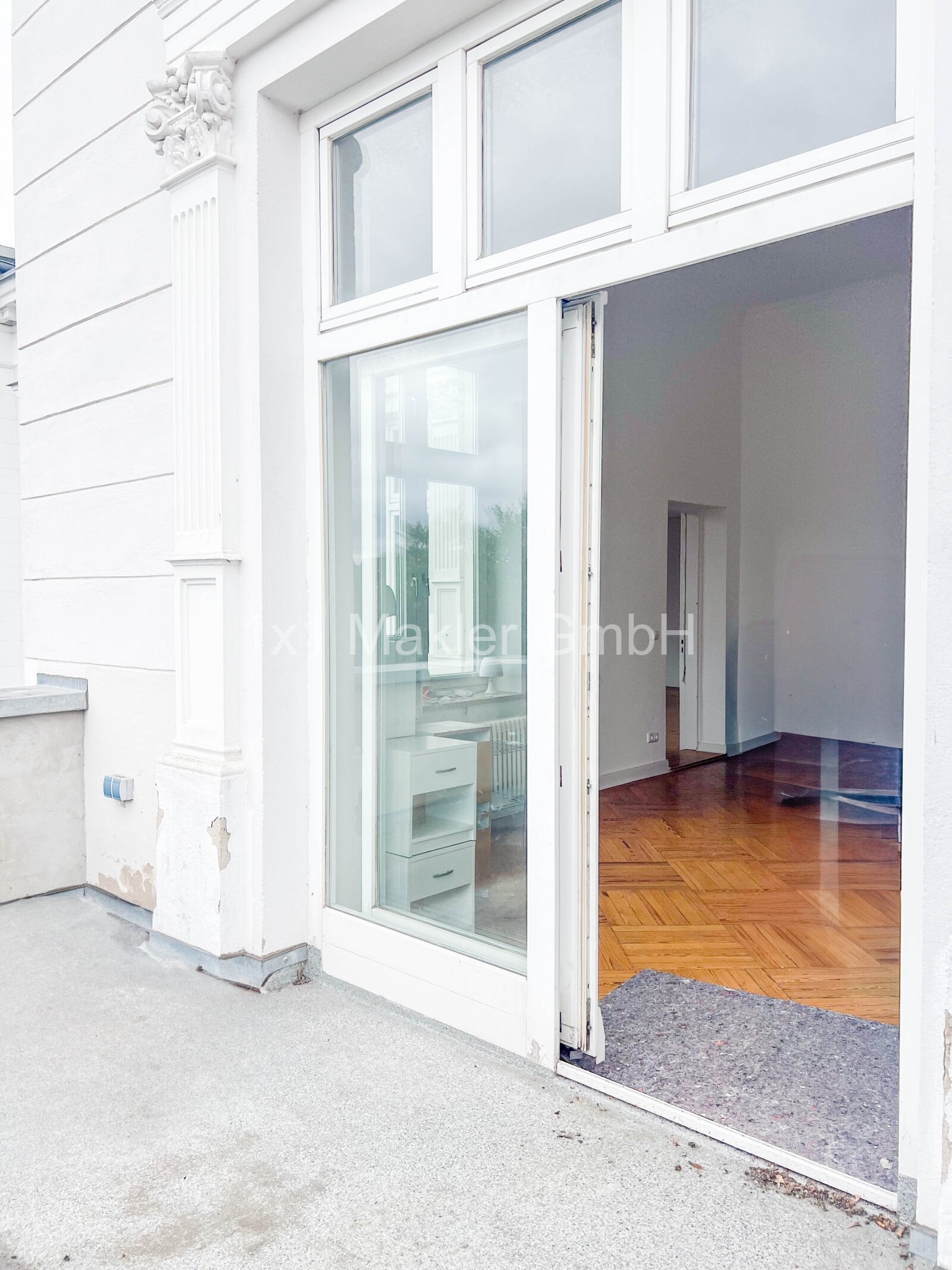 Wohnzimmer mit Terrasse Wohnzimmer mit Terrasse