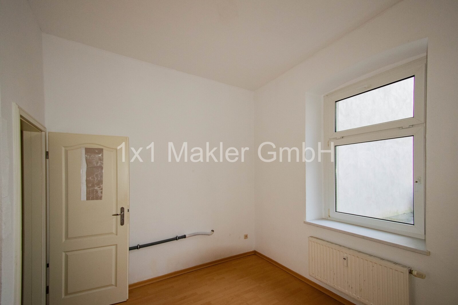 Blick aus 2. Zimmer zum Hoffenster