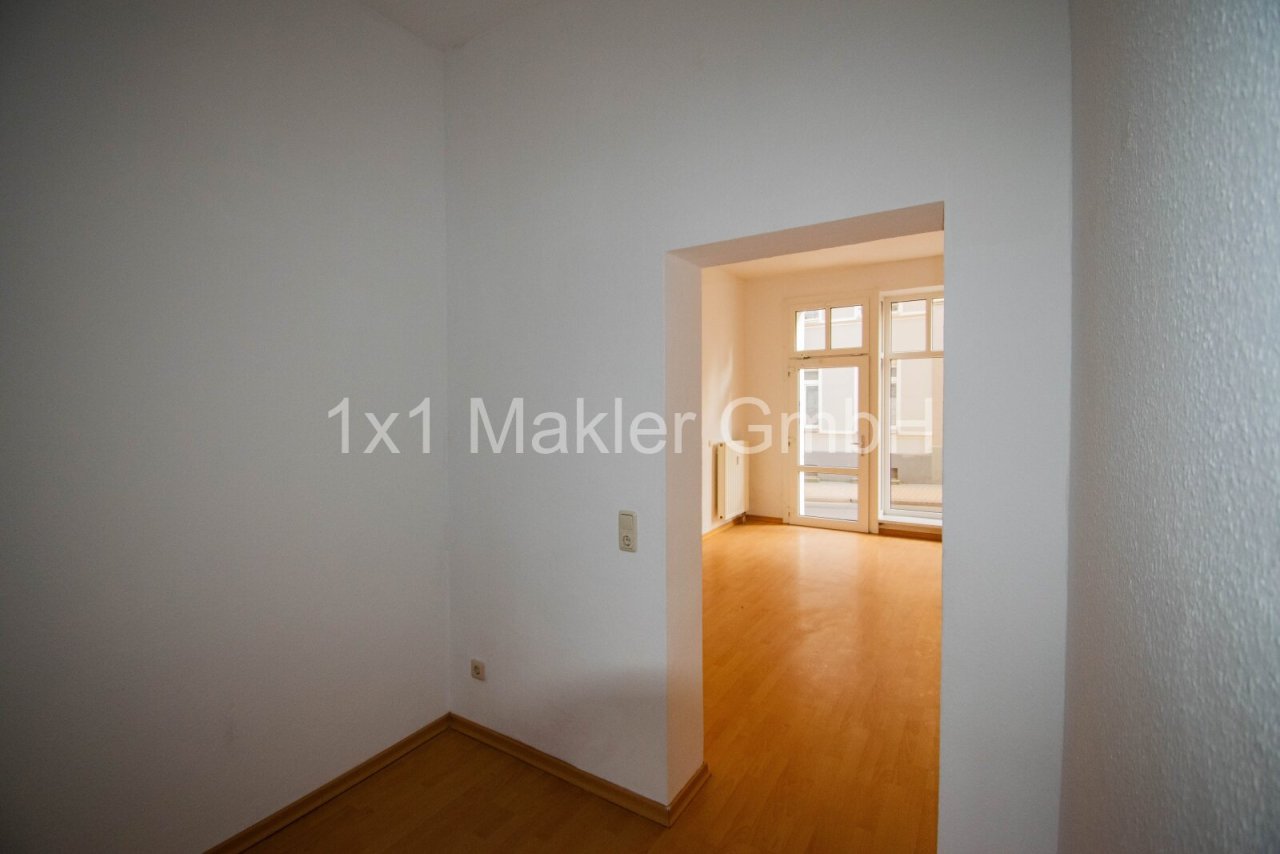Blick vom 2 Zimmer zum Schaufenster