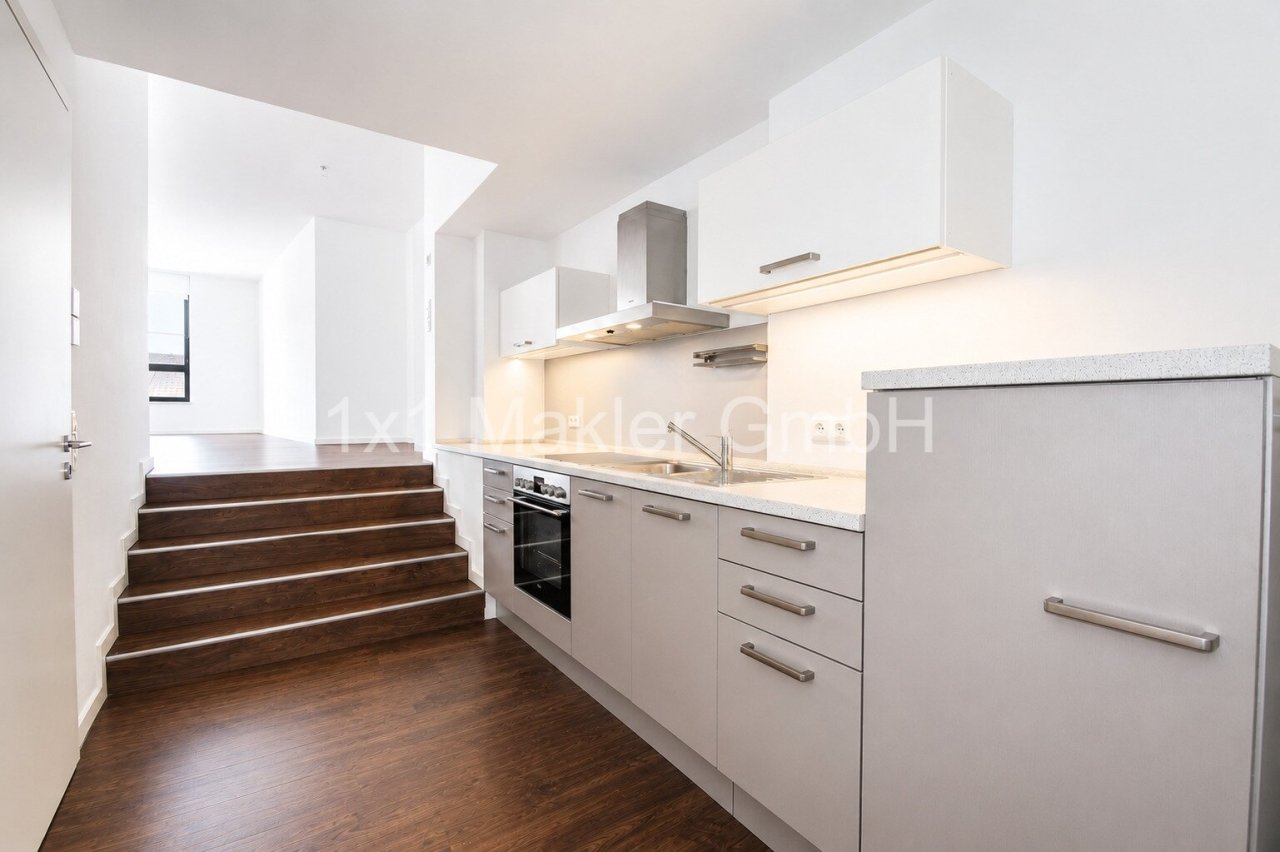Küche mit Blick zum Wohnzimmer