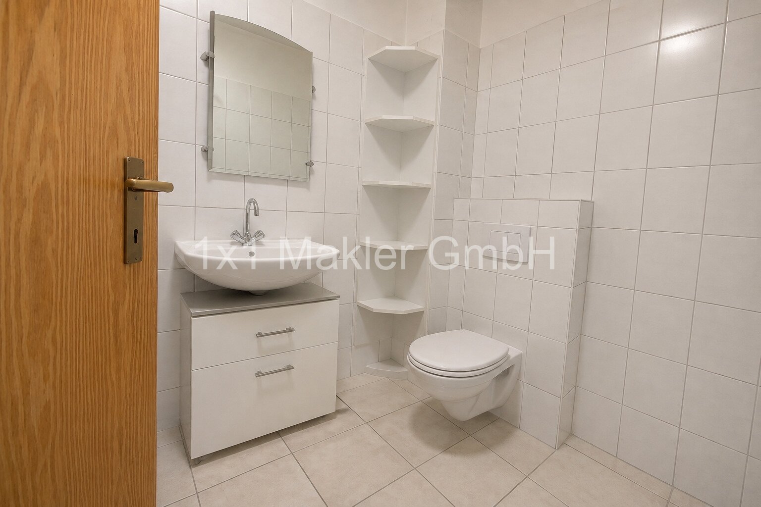 Badezimmer mit Dusche Badezimmer mit Dusche