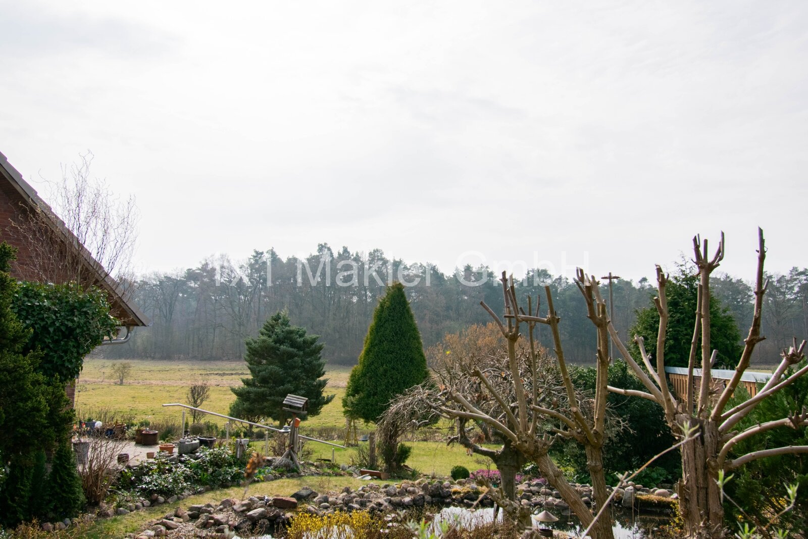Ausblick in die Ferne Ausblick in die Ferne
