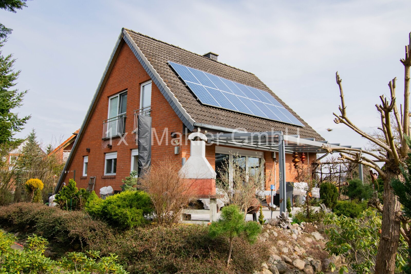 Außenansicht mit gemieteter Solaranlage Außenansicht mit gemieteter Solaranlage
