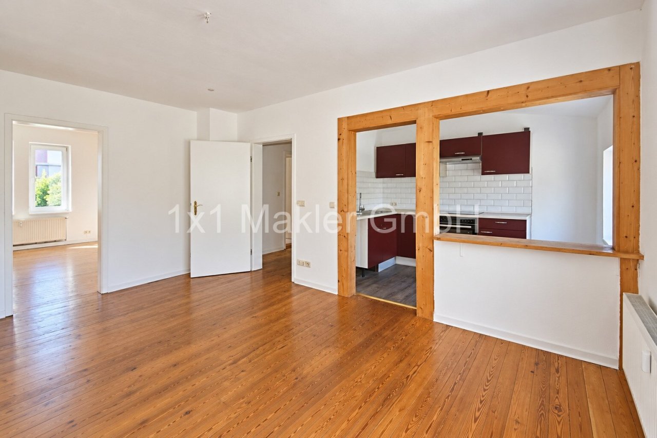 Blick vom Wohnzimmer in die Küche Blick vom Wohnzimmer in die Küche